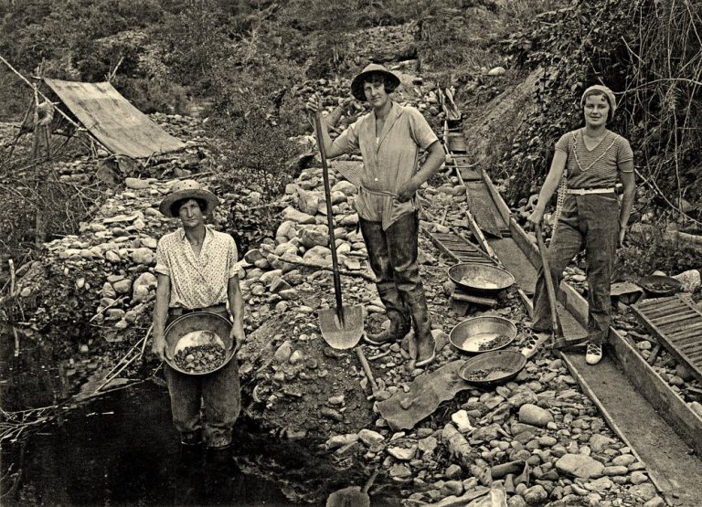 Alluvial Gold Miners 1930- Reefton Goldfield- RUA GOLD